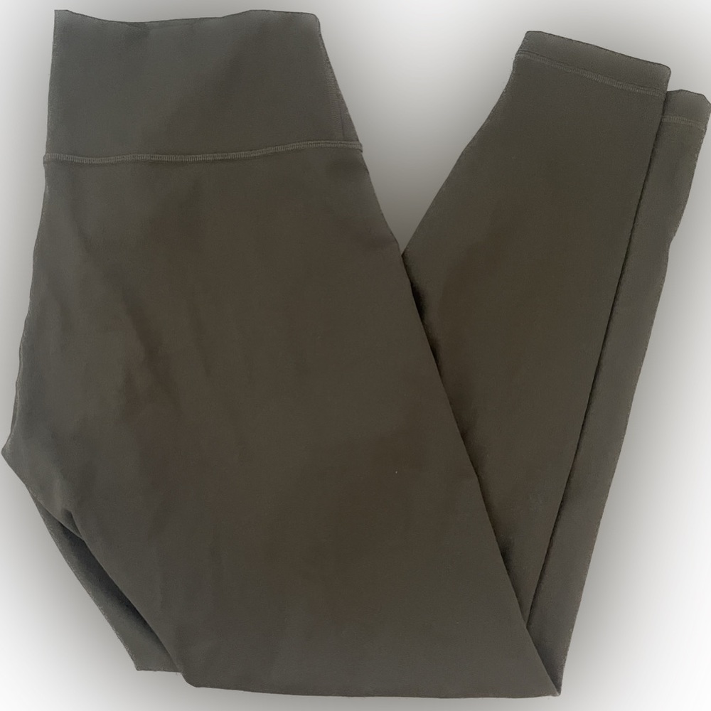 Lululemon Wunder Under High-Rise Tight 28"
Luxtreme